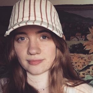 Meet your Posher, Olivia